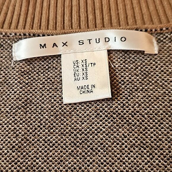 Max Studio tan & Black Buffalo plaid sweater size XS - Picture 8 of 11